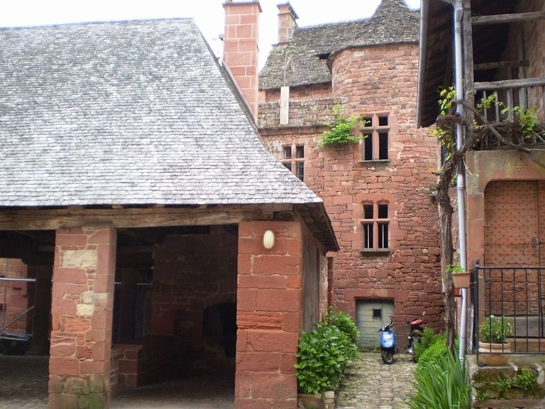 2008 05 Collonges la Rouge 03